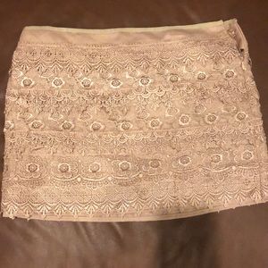 Sans Souci lace mini skirt